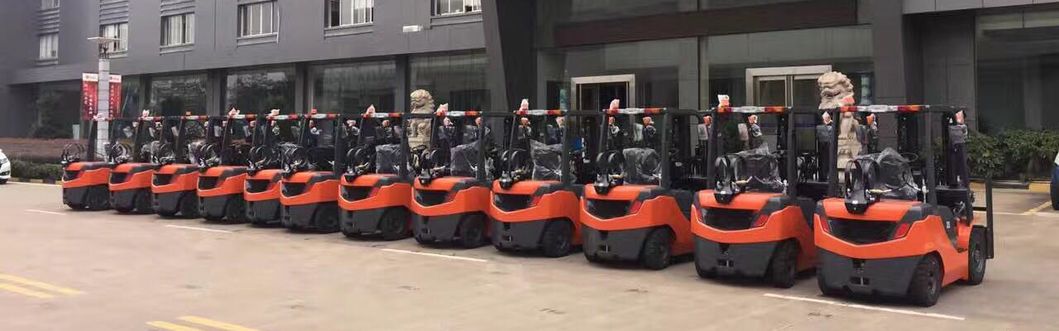 1500kg 1.5 1.5ton Fd25t 3t 3.5 Ton 5mt Gasoline Gas LPG Forklift with Nissan K25 Engine