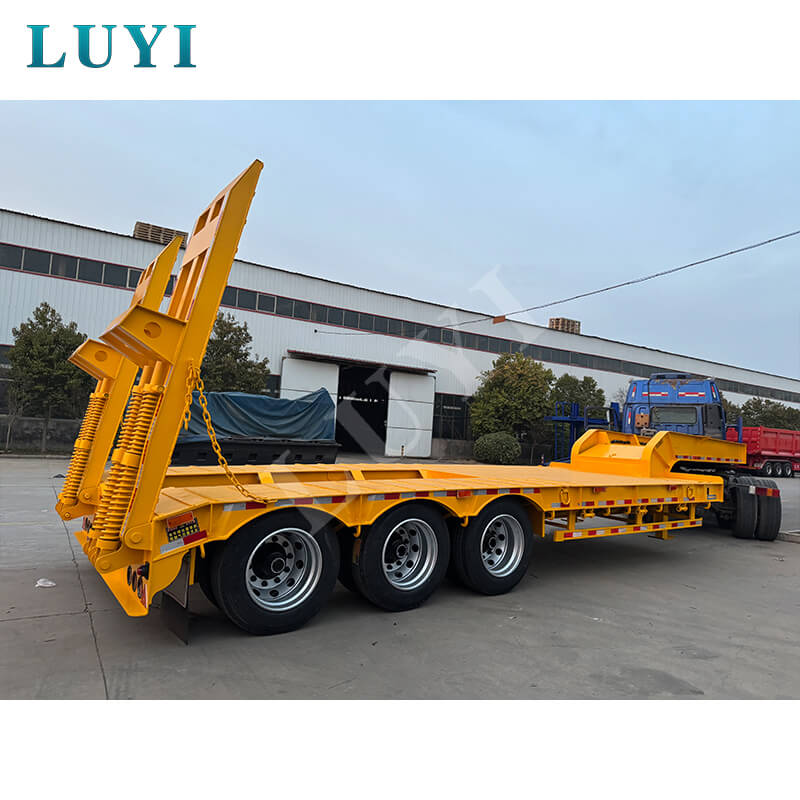 Why Is the LUYI 3-axle 60-ton Low-bed Semi-trailer the Ideal Choice for Heavy Equipment Transportation?