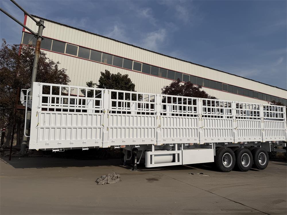 What Makes the 80 Ton 4 Axle Multipurpose Fence Cargo Semi Trailer Ideal for Heavy Transport?