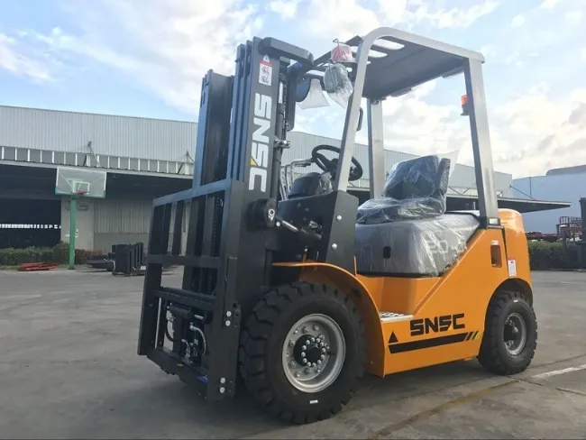 Fork Lifter 2.0tons Diesel Power Lift Truck for Sale