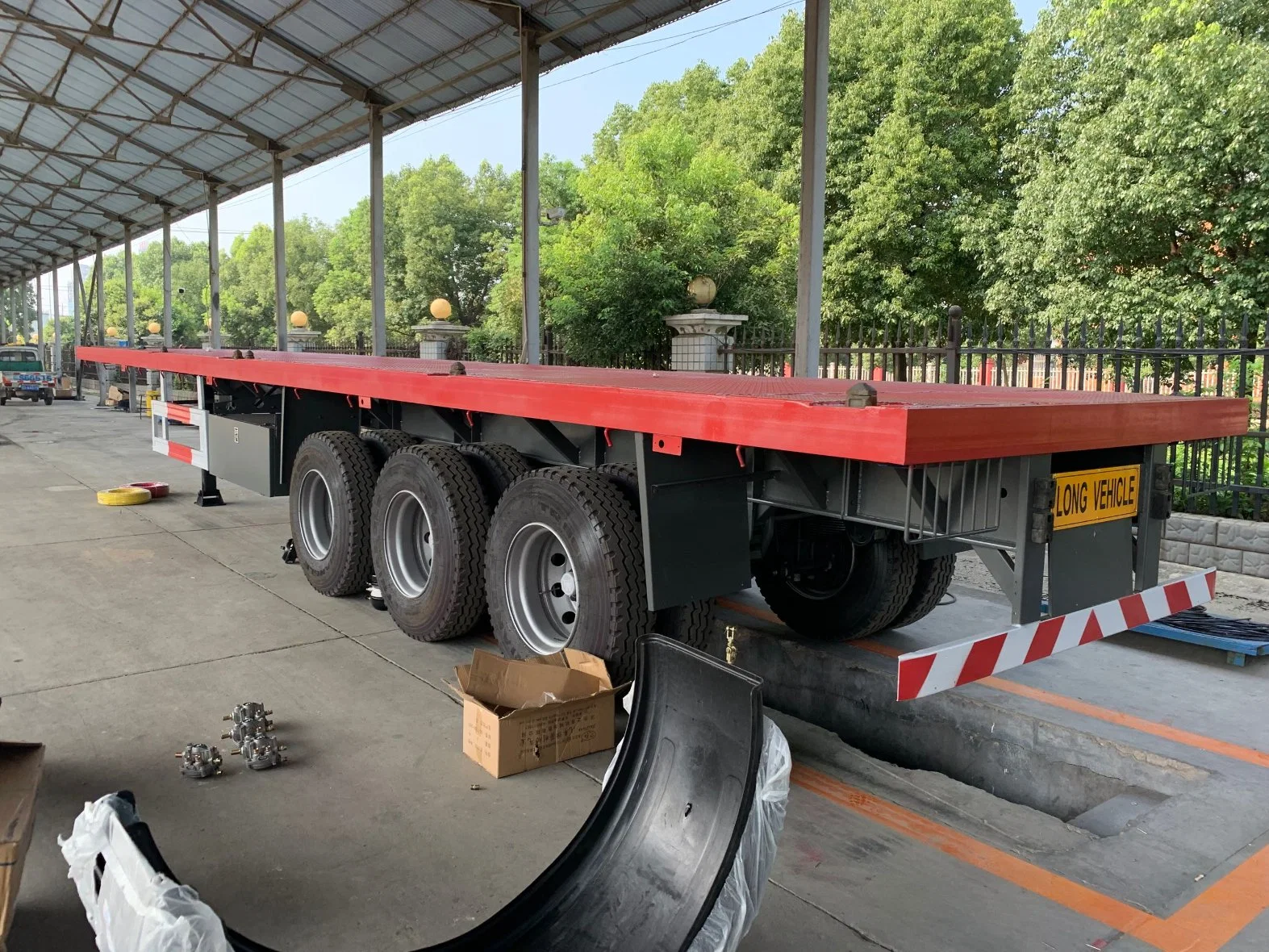 3 Axle 40FT Container Chassis Skeleton Skeletal Tractor Semi Trailer