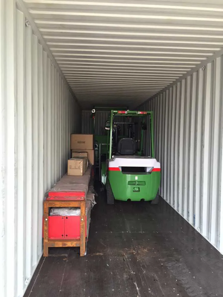 3ton Diesel Forklift with Attachment Paper Clamps (FD30T)