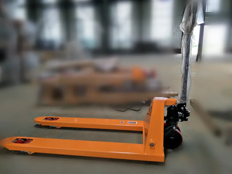 China Factory Produced 2 Ton or 3 Ton Hydraulic Hand Pallet Truck with Competitive Price