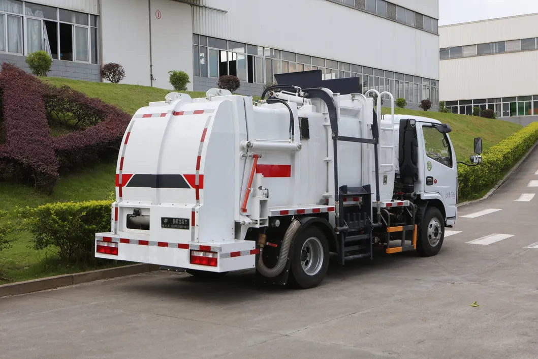 Fulongma 5cbm Wet Waste Roll off Organic Garbage Collection Side Loader Truck