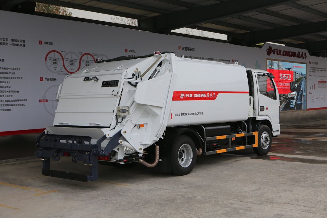 Fulongma 6.5cbm Chinese Supplier Rear Load Sanitation Garbage Truck