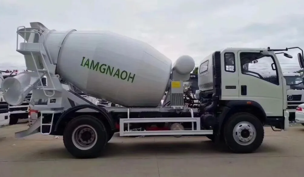 HOWO 4X2 LHD 5m3 130HP Euro-3 Concrete Mixer Truck