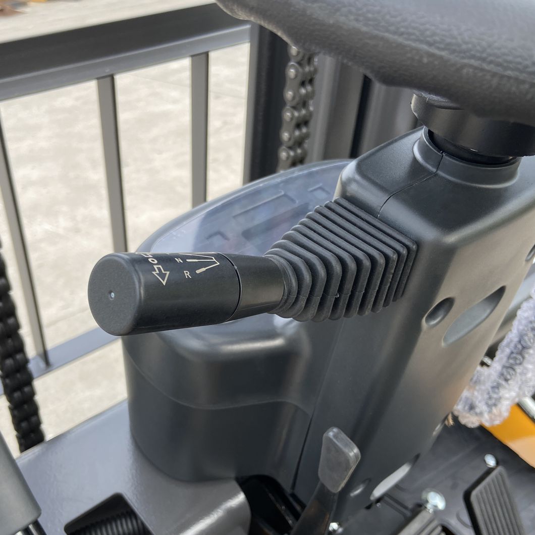 Low price 3 ton forklift truck tons 3ton lifter with cabin
