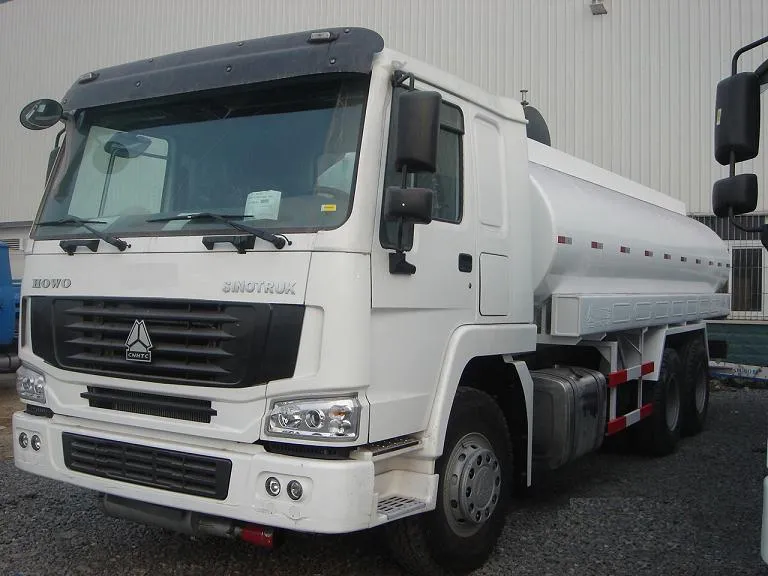 Oil Transport Tank Truck Factory Direct Supply Price