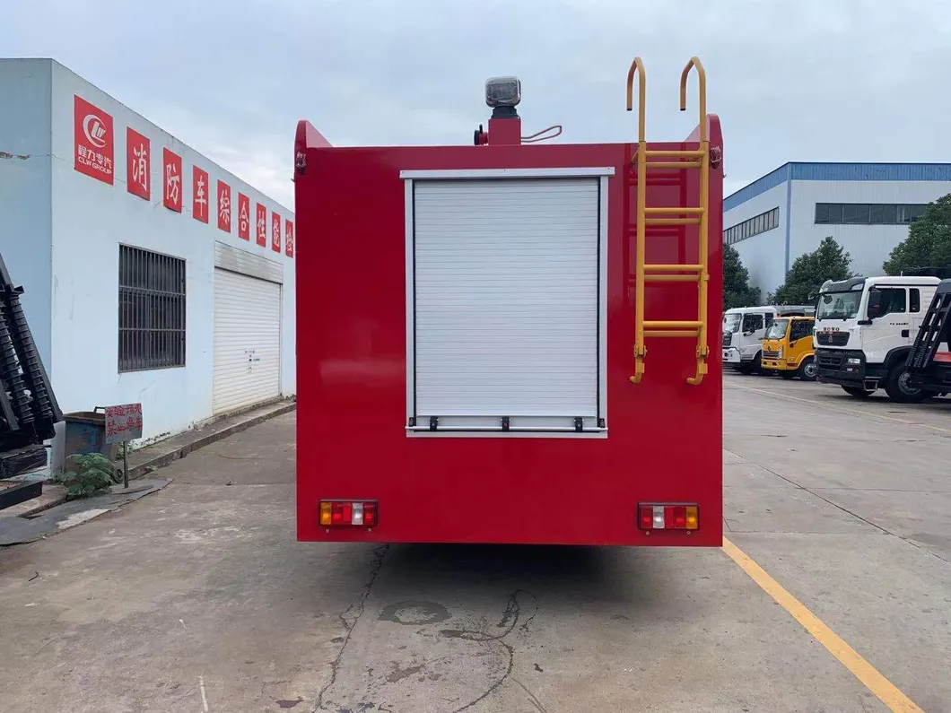 Sino Truck HOWO 5000L Water Tank with Foam Fire Rescue Truck for Africa Market